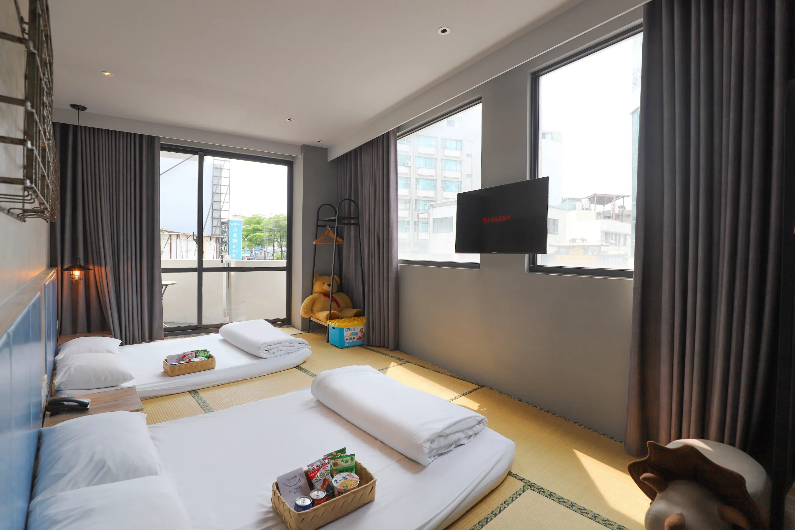 豪華四人房-附陽台